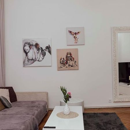 Modern Stylish Comfortable 2 Bedroom Apartment Вена Экстерьер фото