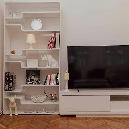 Modern Stylish Comfortable 2 Bedroom Apartment Вена Экстерьер фото